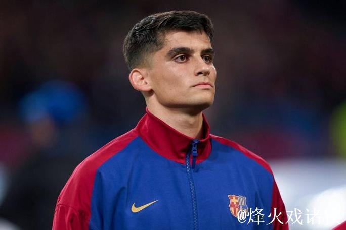 每体:巴萨让马丁替换德容出席发布会,以肯定前 每体:巴萨让马丁替换德容出席发布会,以肯定前