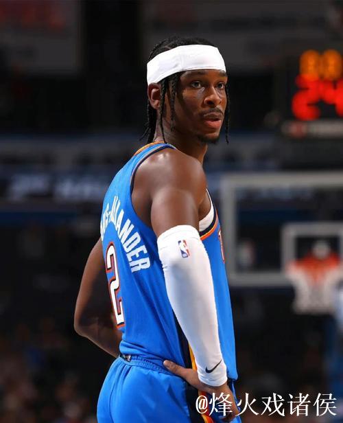 亚历山大狂砍54分雷霆13连胜 火箭1分绝杀骑士